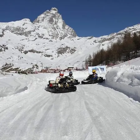 Alfastudio Cielo Alto Ski-in Out & Matterhorn View * Breuil-Cervinia